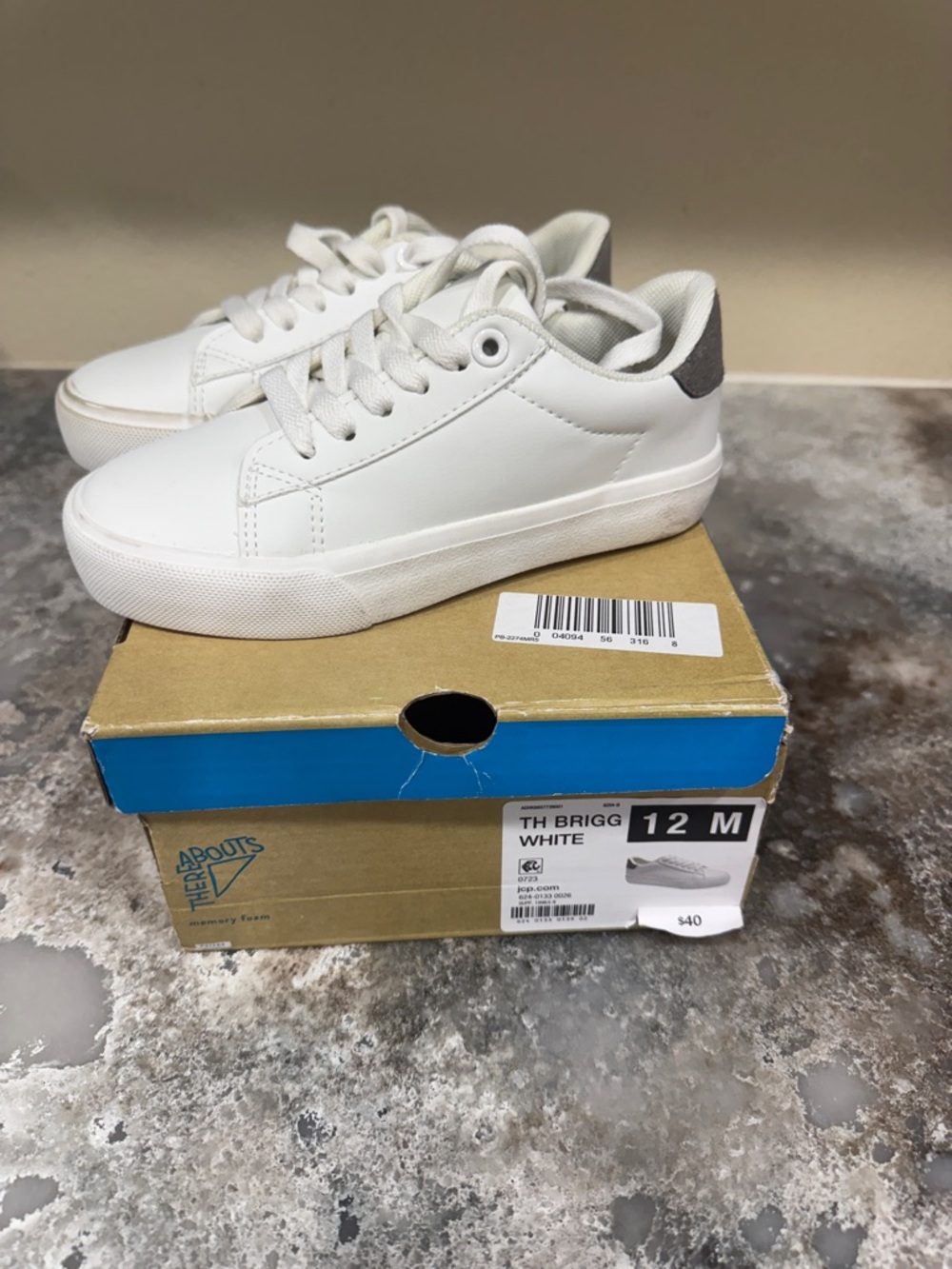 Therabouts White Kids Low-Top Sneakers with Gray Heel